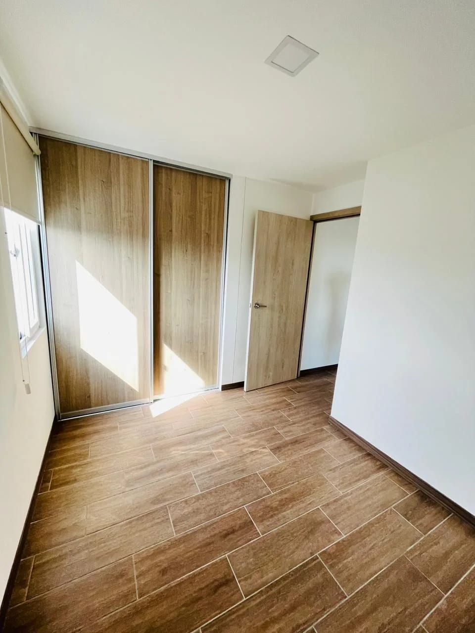 Apartamento de 3 dormitorios con excelente ubicación, en zona 12 — Apartamento en Alquiler en Zona 12, Guatemala, Ciudad — foto 5 de 15