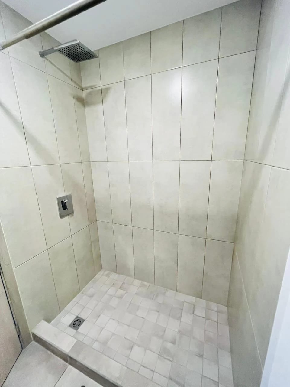 Apartamento de 3 dormitorios con excelente ubicación, en zona 12 — Apartamento en Alquiler en Zona 12, Guatemala, Ciudad — foto 8 de 15