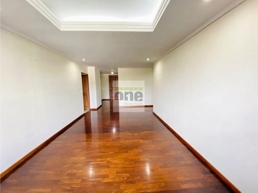 Apartamento de 2 dormitorios con 120 mts. en zona 10 — Apartamento en Alquiler en Zona 10, Guatemala, Ciudad — foto 2 de 13