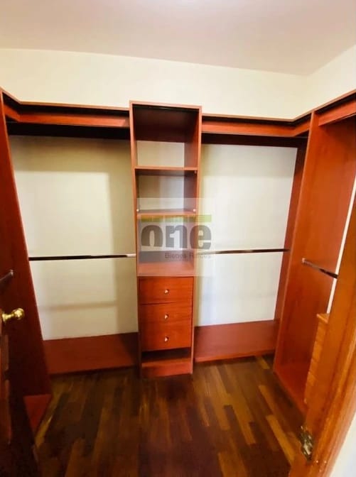 Apartamento de 2 dormitorios con 120 mts. en zona 10 — Apartamento en Alquiler en Zona 10, Guatemala, Ciudad — foto 7 de 13