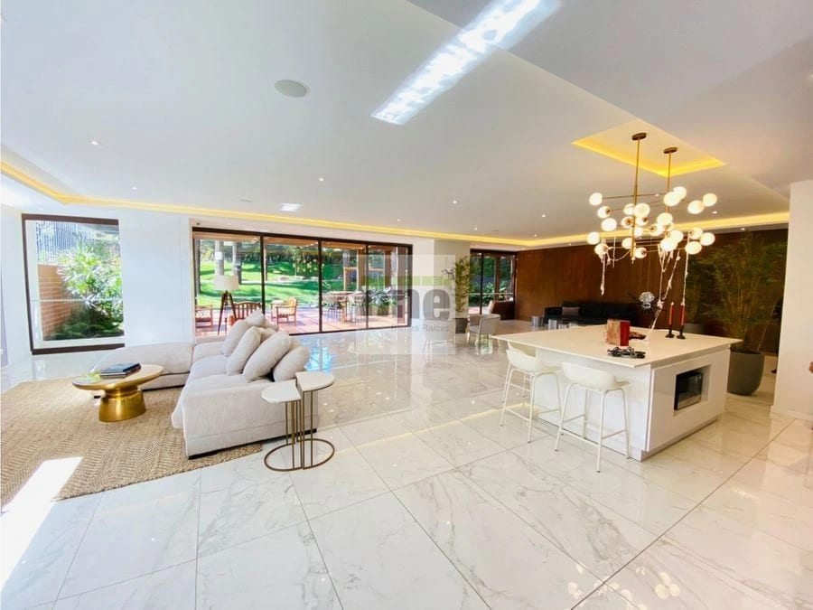 Apartamento de Lujo de 3 dormitorios en zona 10 — Apartamento en Alquiler en Zona 10, Guatemala, Ciudad — foto 4 de 13