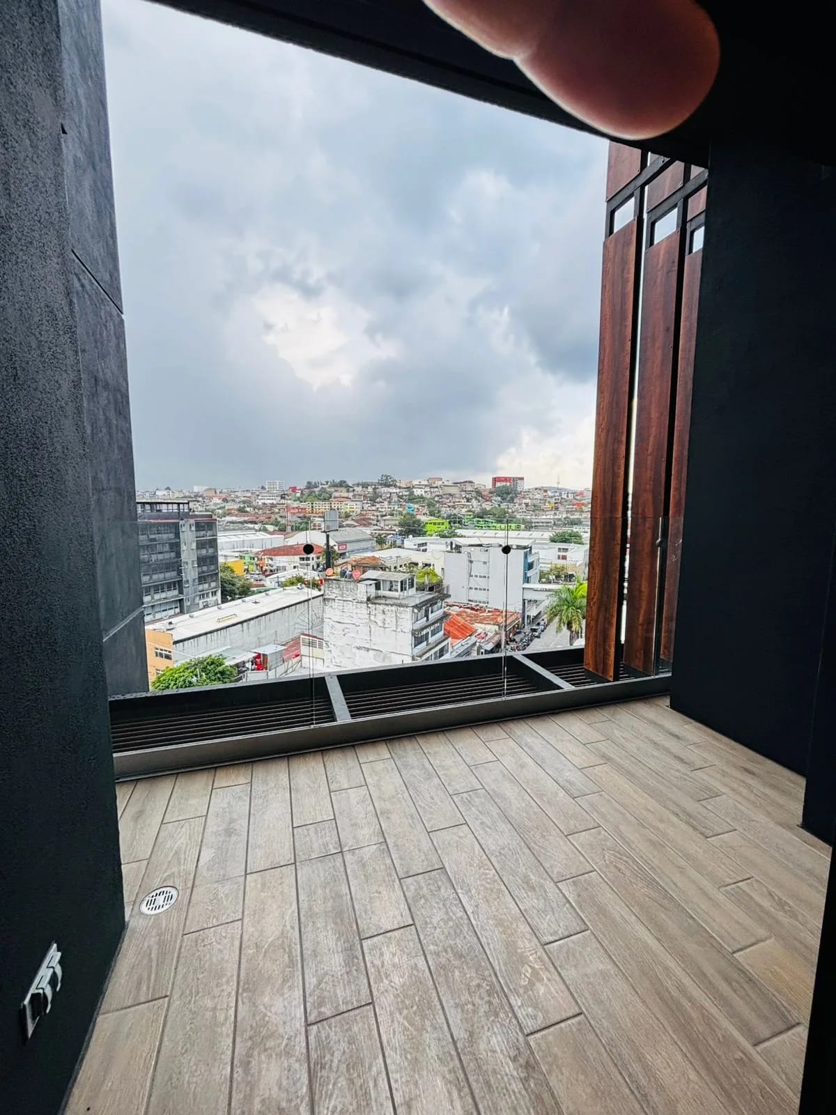 Apartamento Amueblado de 1 dormitorios en Zona 10 — Apartamento en Alquiler en Zona 4, Guatemala, Ciudad — foto 7 de 14