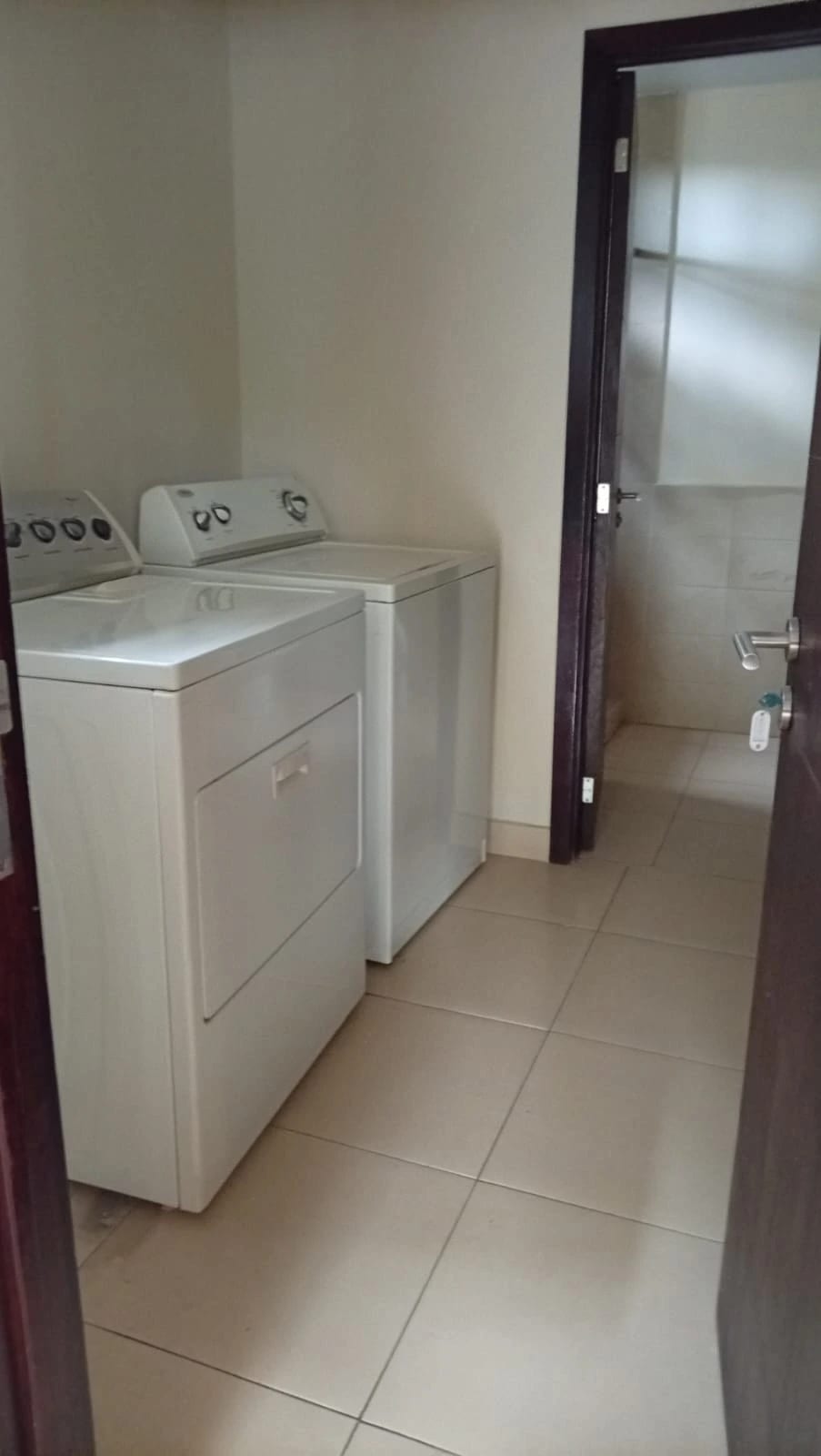 Alquiler Apartamento 2 dormitorios con 186 mts - zona 14 — Apartamento en Alquiler en Zona 14, Guatemala, Ciudad — foto 9 de 9