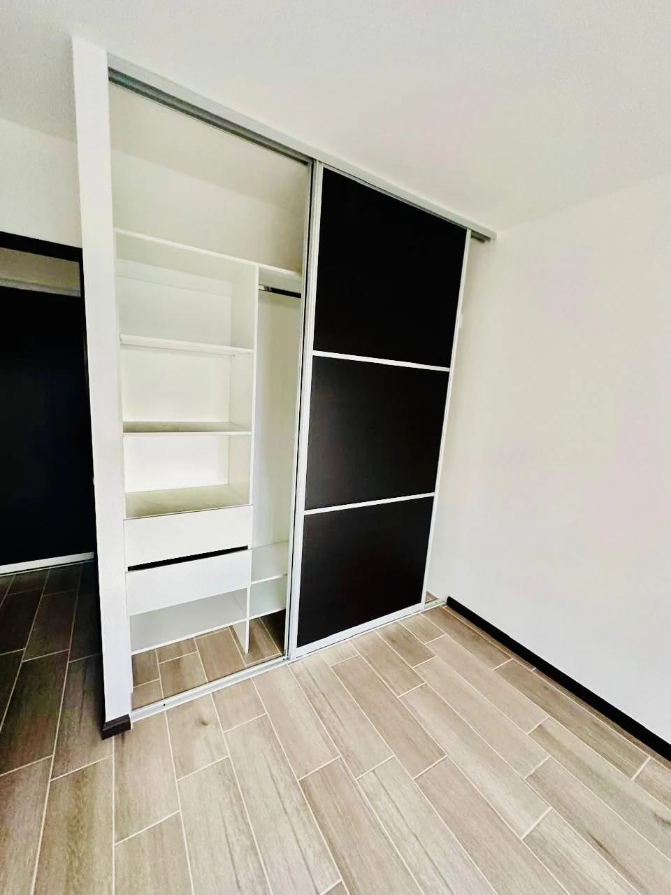 Apartamento de 3 dormitorios en alquiler en zona 14 LA VILLA — Apartamento en Alquiler en Zona 14, Guatemala, Ciudad — foto 10 de 15