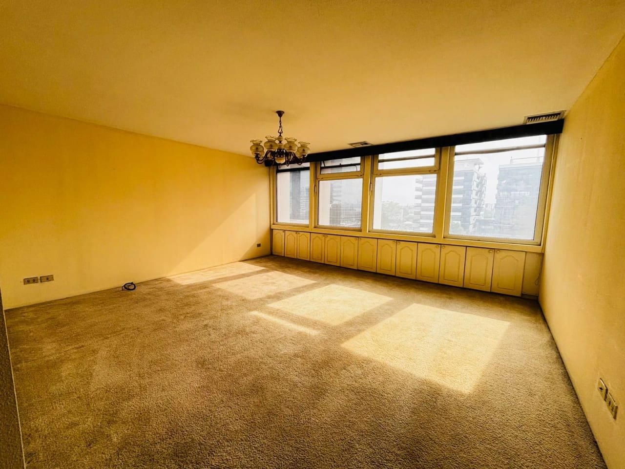 Apartamento en Avenida Reforma muy amplio ZONA 10 — Apartamento en Alquiler en Zona 10, Guatemala, Ciudad — foto 9 de 17
