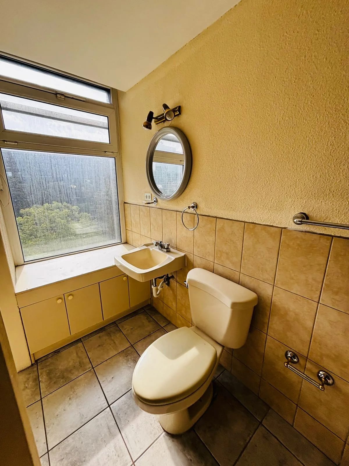 Apartamento en Avenida Reforma muy amplio ZONA 10 — Apartamento en Alquiler en Zona 10, Guatemala, Ciudad — foto 10 de 17