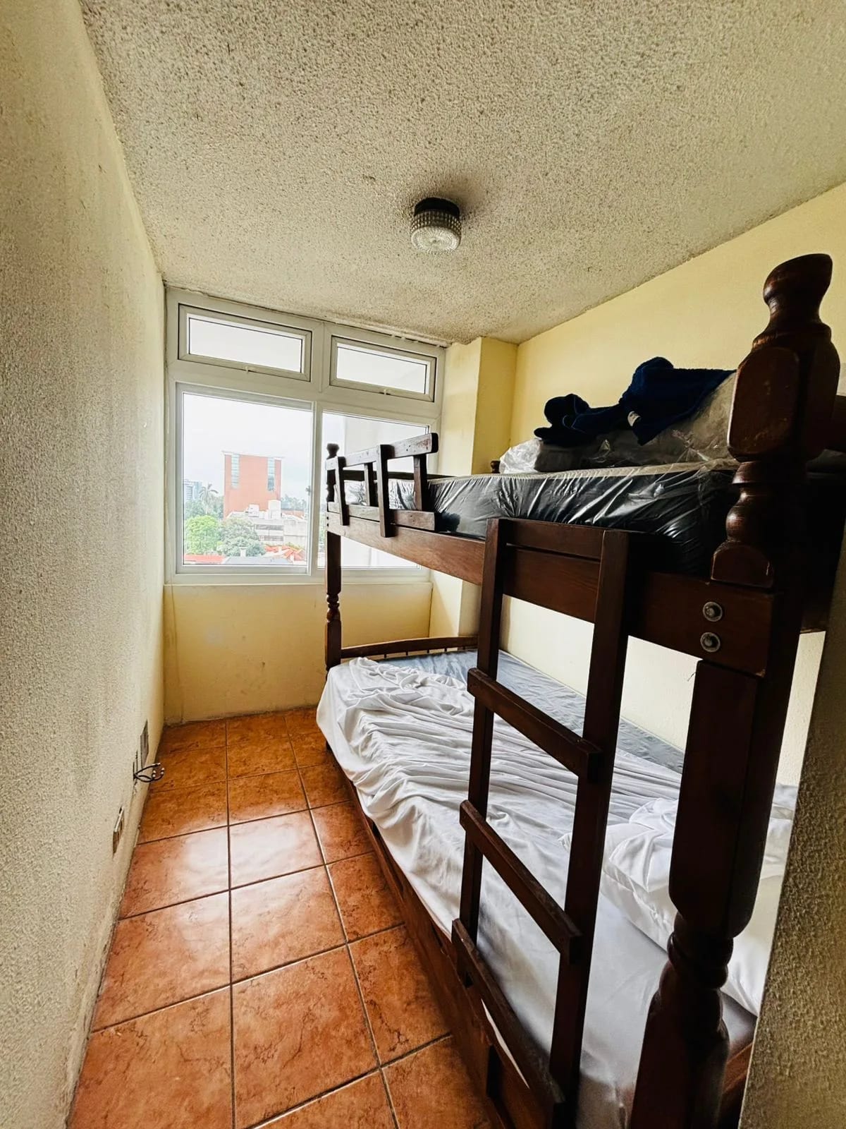 Apartamento en Avenida Reforma muy amplio ZONA 10 — Apartamento en Alquiler en Zona 10, Guatemala, Ciudad — foto 16 de 17