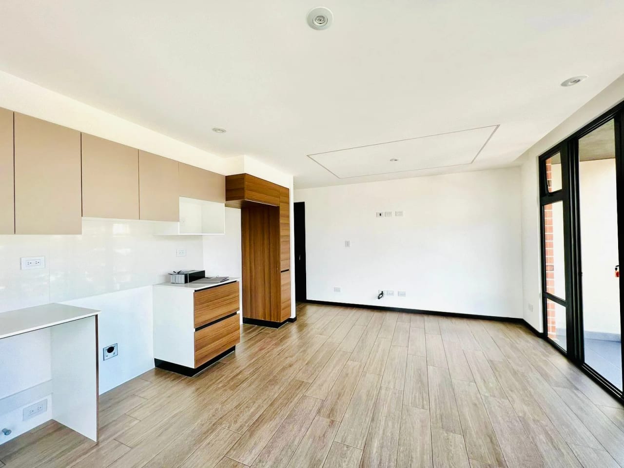 Apartamento en IQ10 en venta en Zona 10, ideal para inversión — Apartamento en Venta en Zona 10, Guatemala, Ciudad — foto 3 de 11