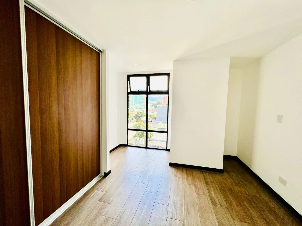 Apartamento en IQ10 en venta en Zona 10, ideal para inversión — Apartamento en Venta en Zona 10, Guatemala, Ciudad — foto 9 de 11