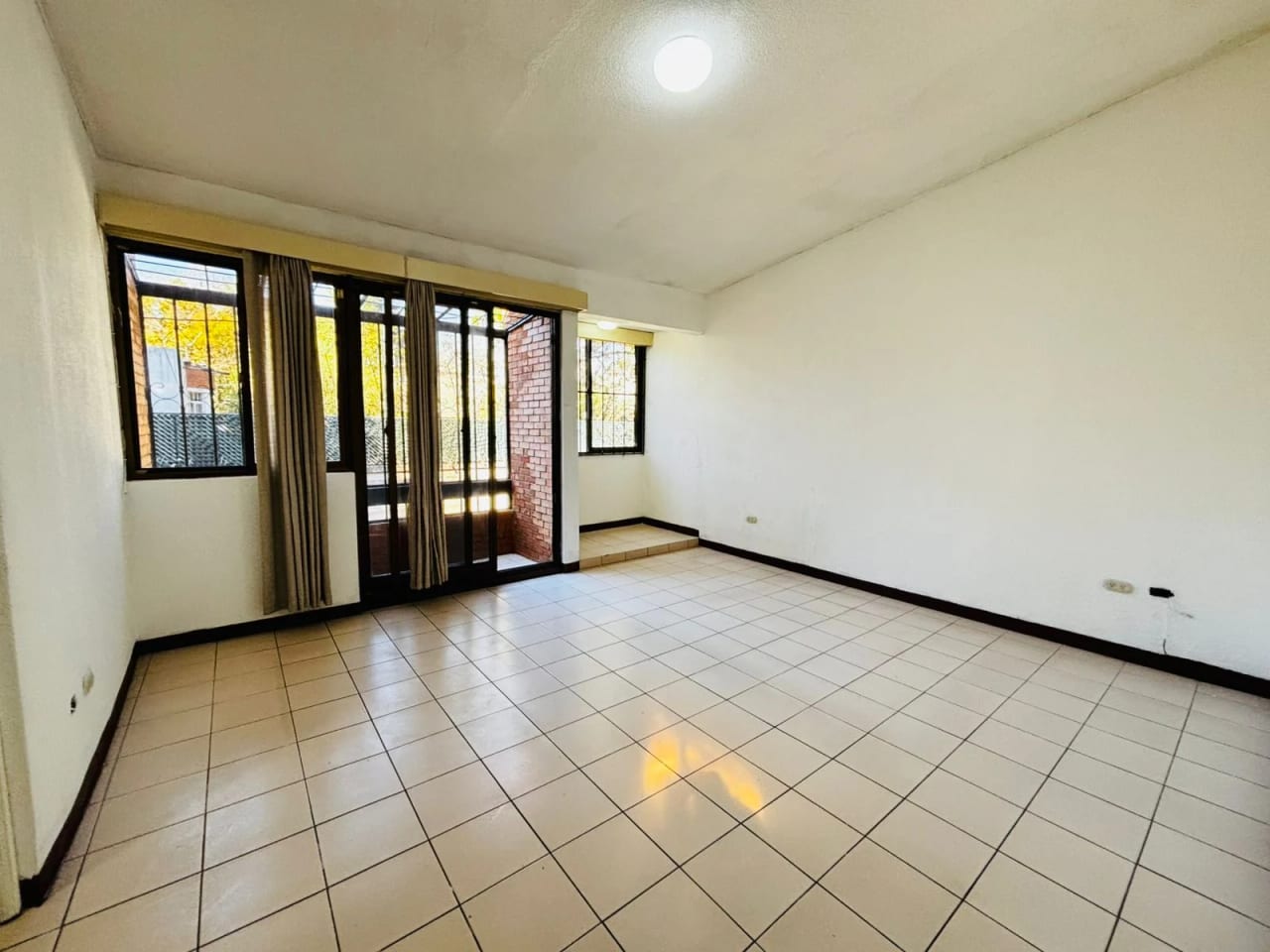 Casa con jardín en Km 27 Carretera a El Salvador — Apartamento en Venta en Carretera a El Salvador, Guatemala, Ciudad — foto 15 de 17