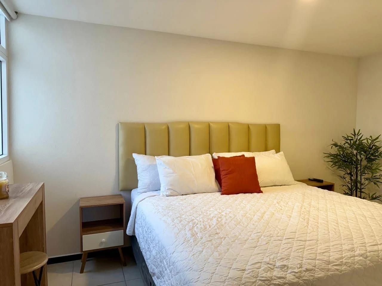 APARTAMENTO AMUEBLADO EN RENTA EN PARQUE SAN JORGE ZONA 11 — Apartamento en Alquiler en Parque San Jorge, Zona 11, Guatemala, Ciudad — foto 7 de 17