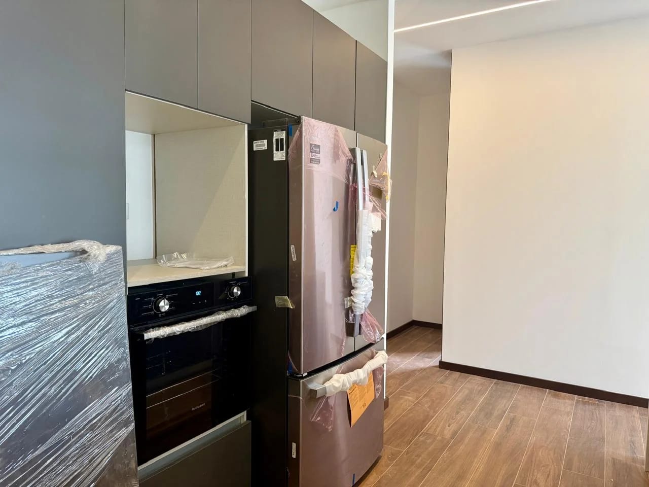 APARTAMENTO EN RENTA EN EXLUSIVO EDIFICIO DE ZONA 14 — Apartamento en Alquiler en Zona 14, Guatemala, Ciudad — foto 4 de 17