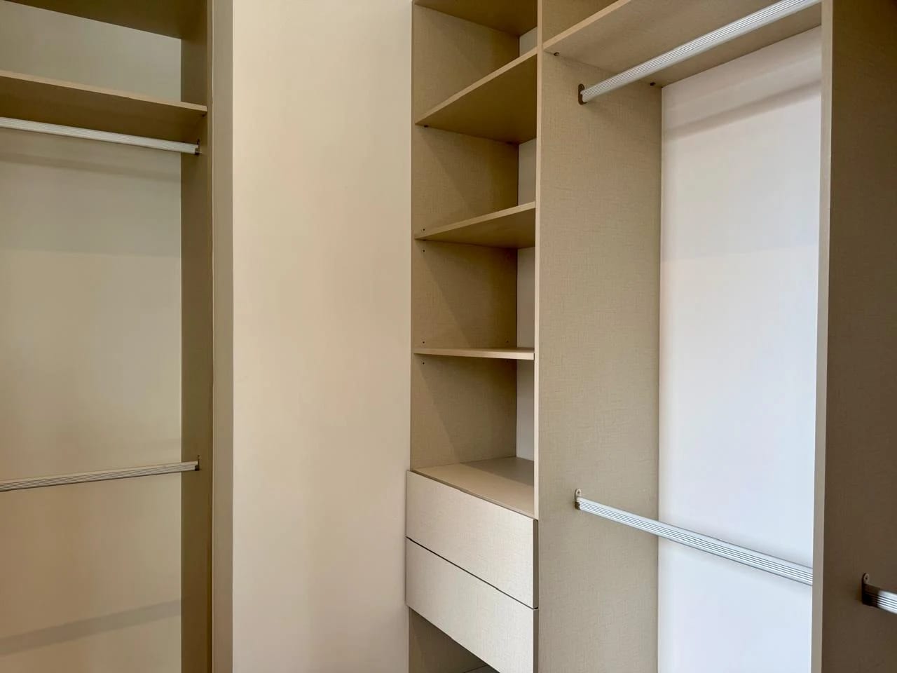APARTAMENTO EN RENTA EN EXLUSIVO EDIFICIO DE ZONA 14 — Apartamento en Alquiler en Zona 14, Guatemala, Ciudad — foto 10 de 17