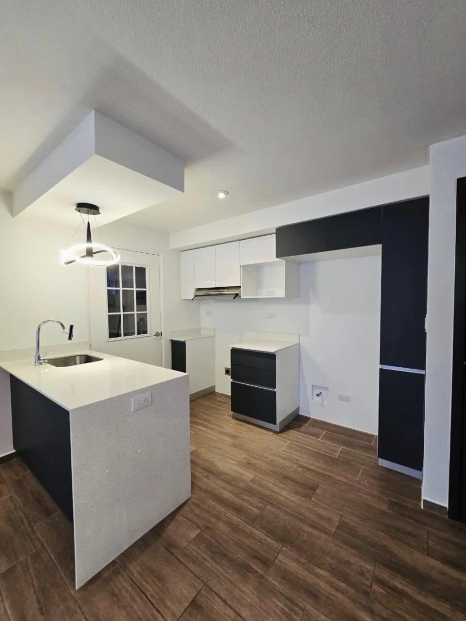 Apartamento en Venta Parque Mateo, Zona 7 — Apartamento en Venta en Parque Mateo, Zona 7, Guatemala, Ciudad — foto 2 de 11