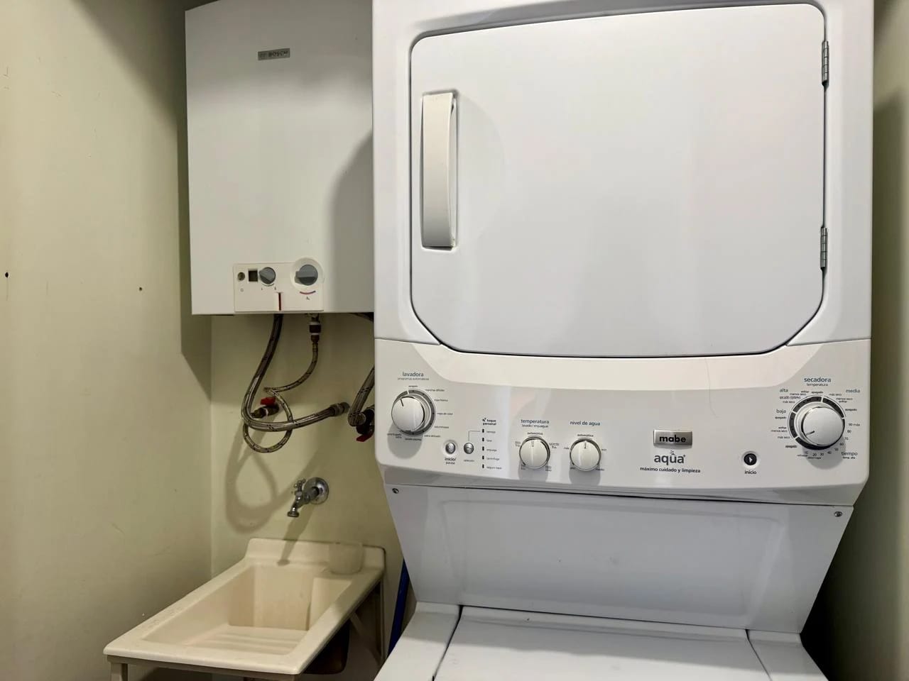 Apartamento Amueblado y Equipado en Venta — Apartamento en Venta en Aralia Mariscal, Zona 11, Guatemala, Ciudad — foto 10 de 17