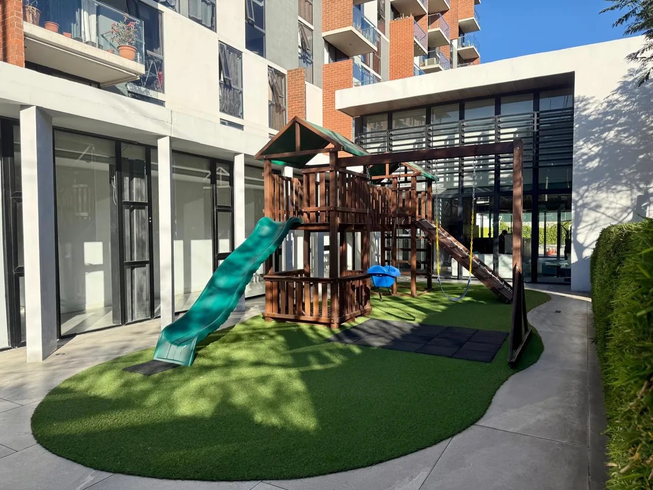Apartamento Amueblado y Equipado en Venta — Apartamento en Venta en Aralia Mariscal, Zona 11, Guatemala, Ciudad — foto 14 de 17
