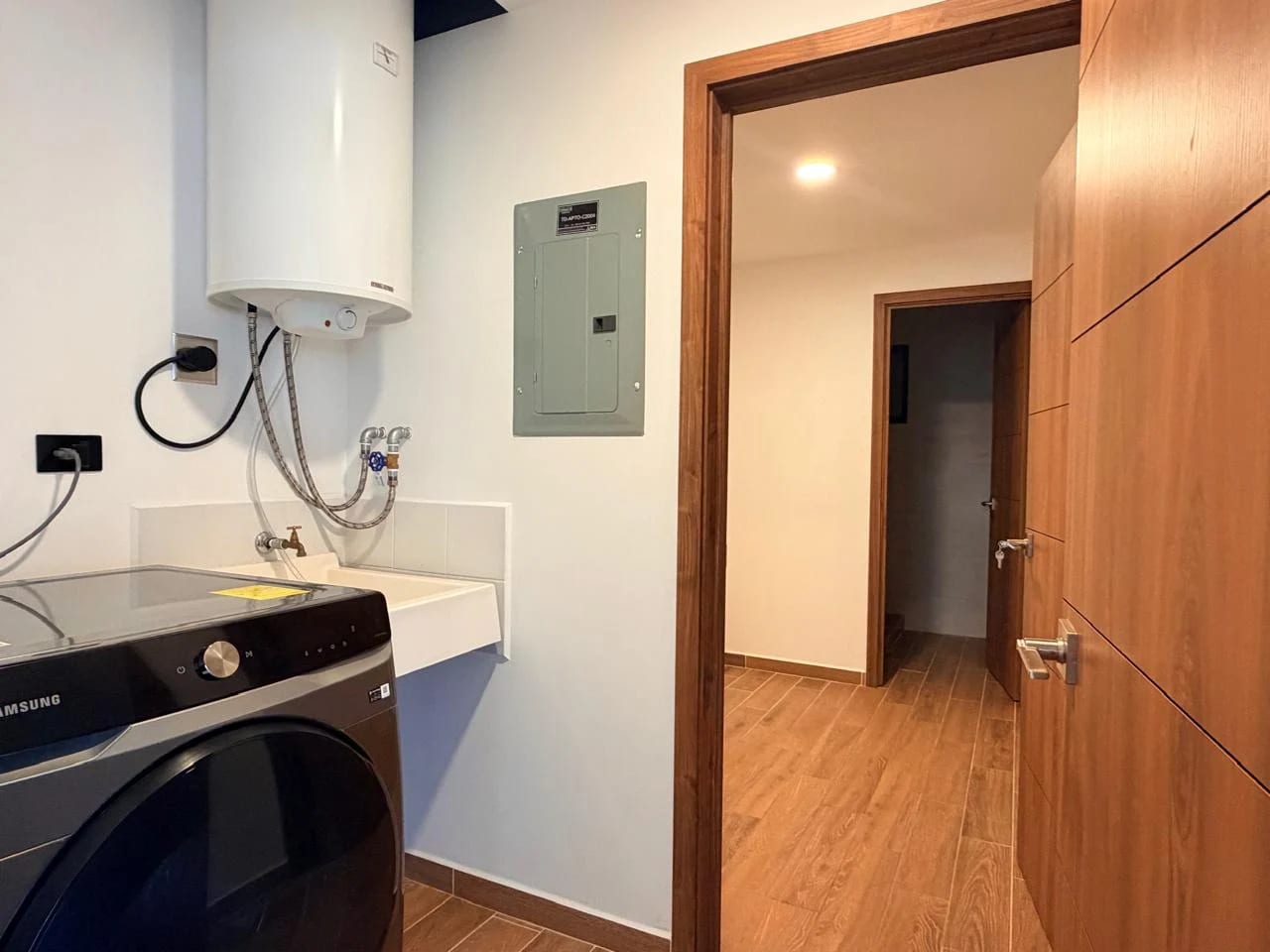 Apartamento en Venta en Zona 14, Parque 14 — Apartamento en Venta en Parque 14, Zona 14, Guatemala, Ciudad — foto 7 de 16
