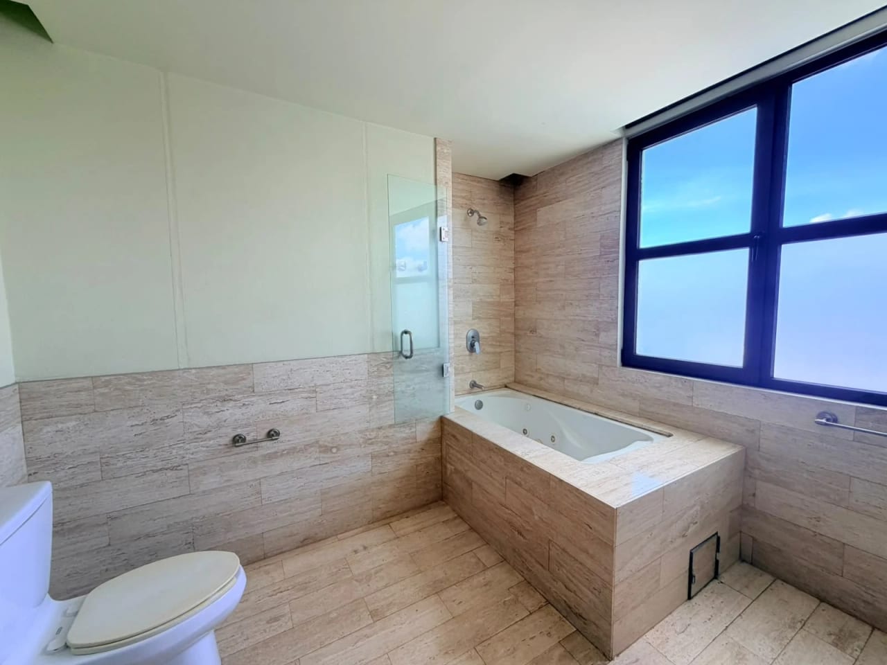 Apartamento en Venta en Zona 10, Terraesperanza — Apartamento en Venta en Terraesperanza, Zona 10, Guatemala, Ciudad — foto 8 de 17