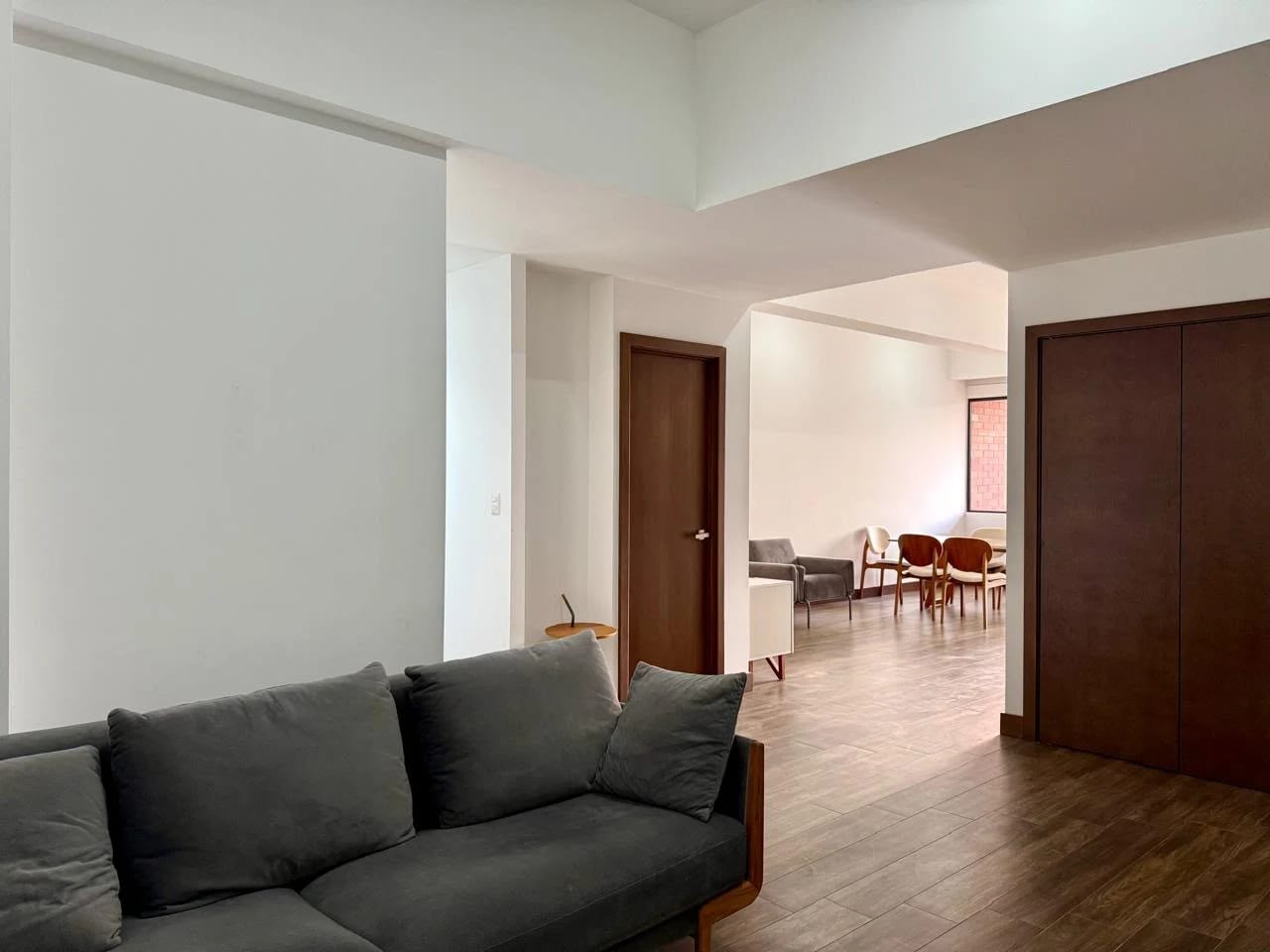 Apartamento Amueblado en Renta en Zona 14 — Apartamento en Alquiler en Zona 14, Guatemala, Ciudad — foto 4 de 17