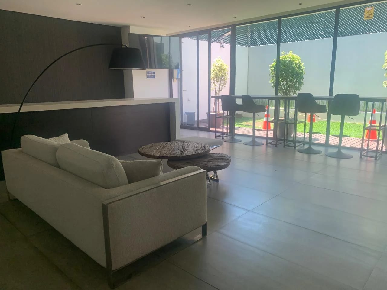 PRECIOSO APARTAMENTO AMUEBLADO EN URBANA Z 10 — Apartamento en Alquiler en Urbana, Zona 10, Guatemala, Ciudad — foto 16 de 17