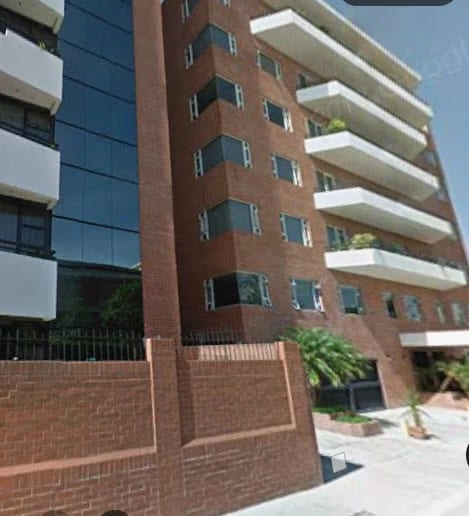 Amplio Apartamento en Zona 10 — Apartamento en Venta en Zona Viva, Zona 10, Guatemala, Ciudad — foto 2 de 12