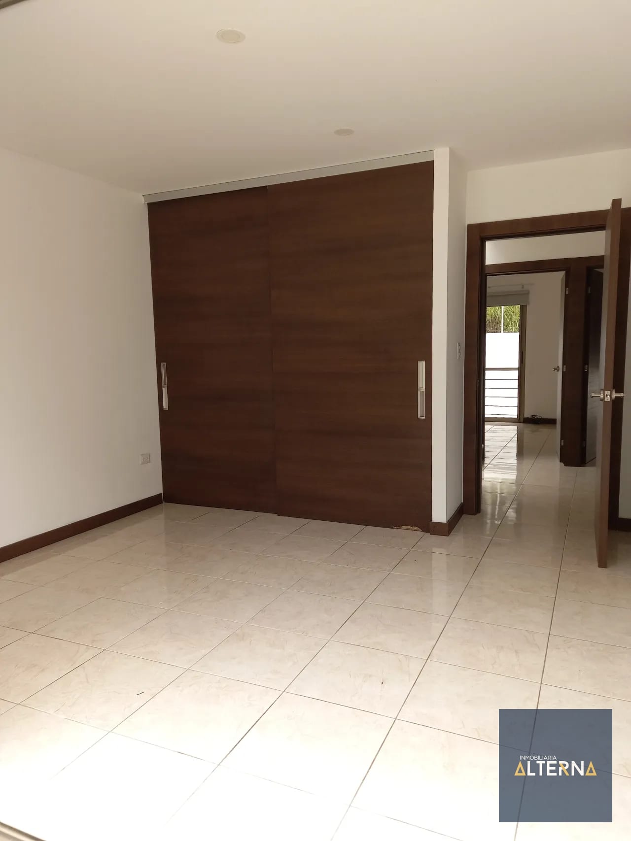 Apartamento en Renta en zona 14 — Apartamento en Alquiler en Attica, Zona 14, Guatemala, Ciudad — foto 1 de 17