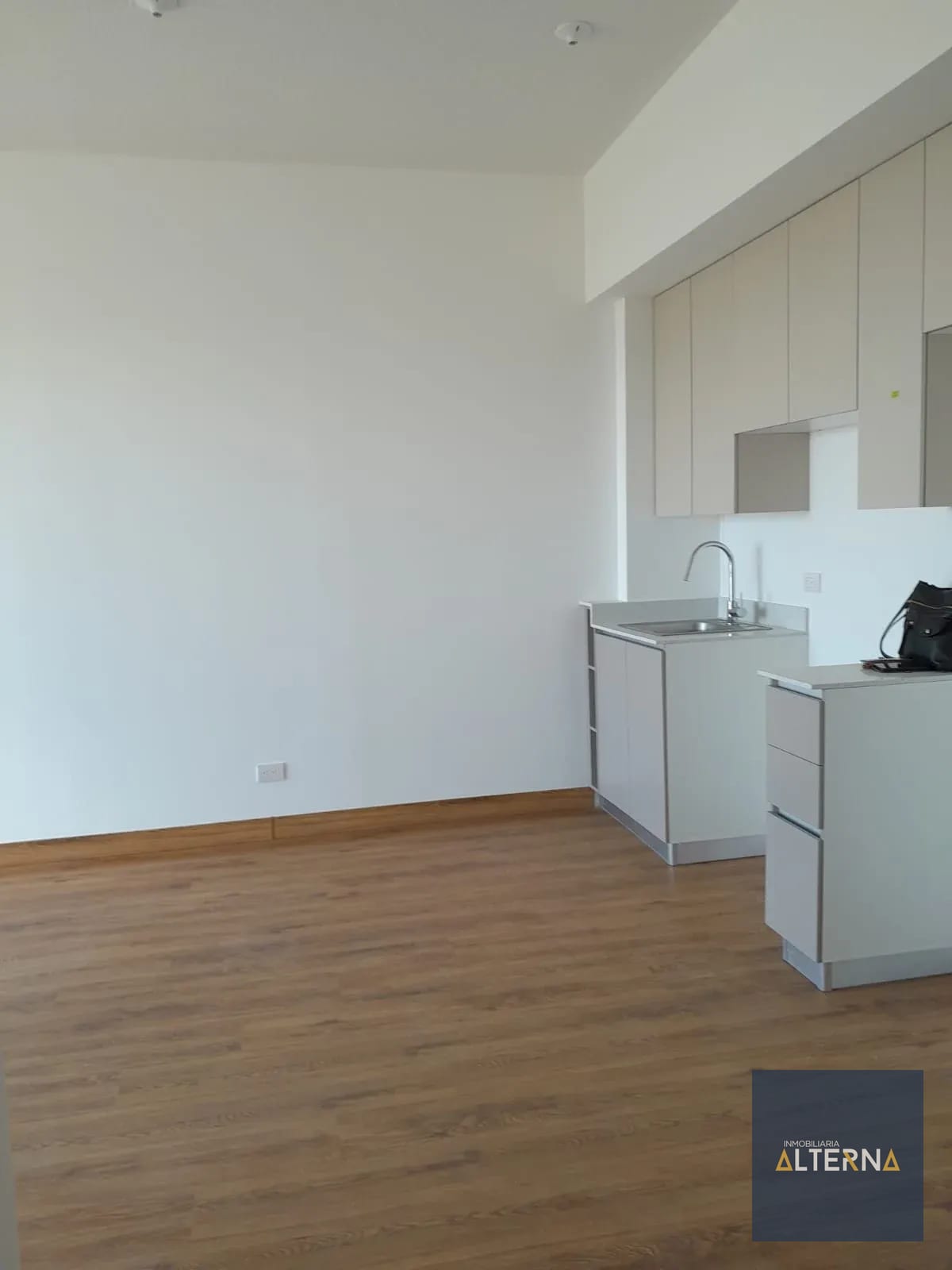 Apartamento en Renta en Zona 2 — Apartamento en Alquiler en Zona 2, Guatemala, Ciudad — foto 16 de 17