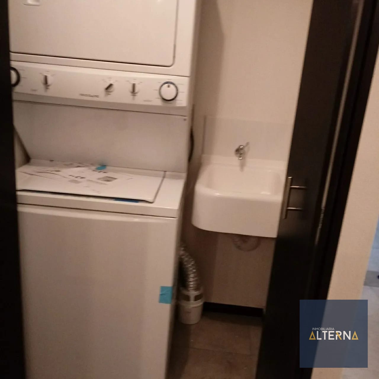 Acogedor Apartamento en Renta en zona 5 — Apartamento en Alquiler en Zona 5, Guatemala, Ciudad — foto 5 de 6