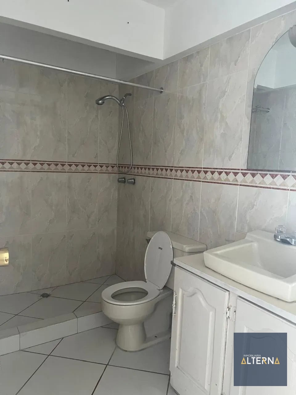 Apartamento en Renta Amueblado en Zona 13 — Apartamento en Alquiler en Zona 13, Guatemala, Ciudad — foto 3 de 17