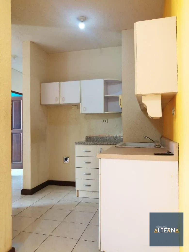 Apartamento en Renta Zona 16 cerca de Centro comercial Santa Amelia — Apartamento en Alquiler en Zona 16, Guatemala, Ciudad — foto 2 de 4