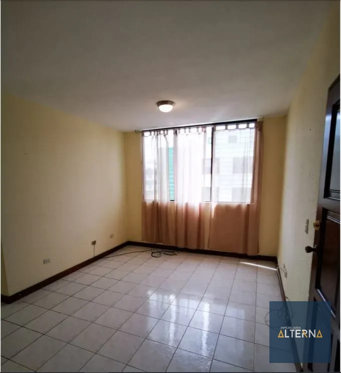 Apartamento en Renta Zona 16 cerca de Centro comercial Santa Amelia — Apartamento en Alquiler en Zona 16, Guatemala, Ciudad — foto 1 de 4