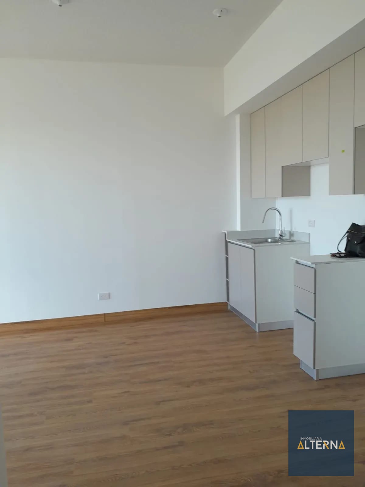 ¡Oportunidad Única! Se Renta Apartamento en Zona 2 — Apartamento en Alquiler en Zona 2, Guatemala, Ciudad — foto 10 de 14