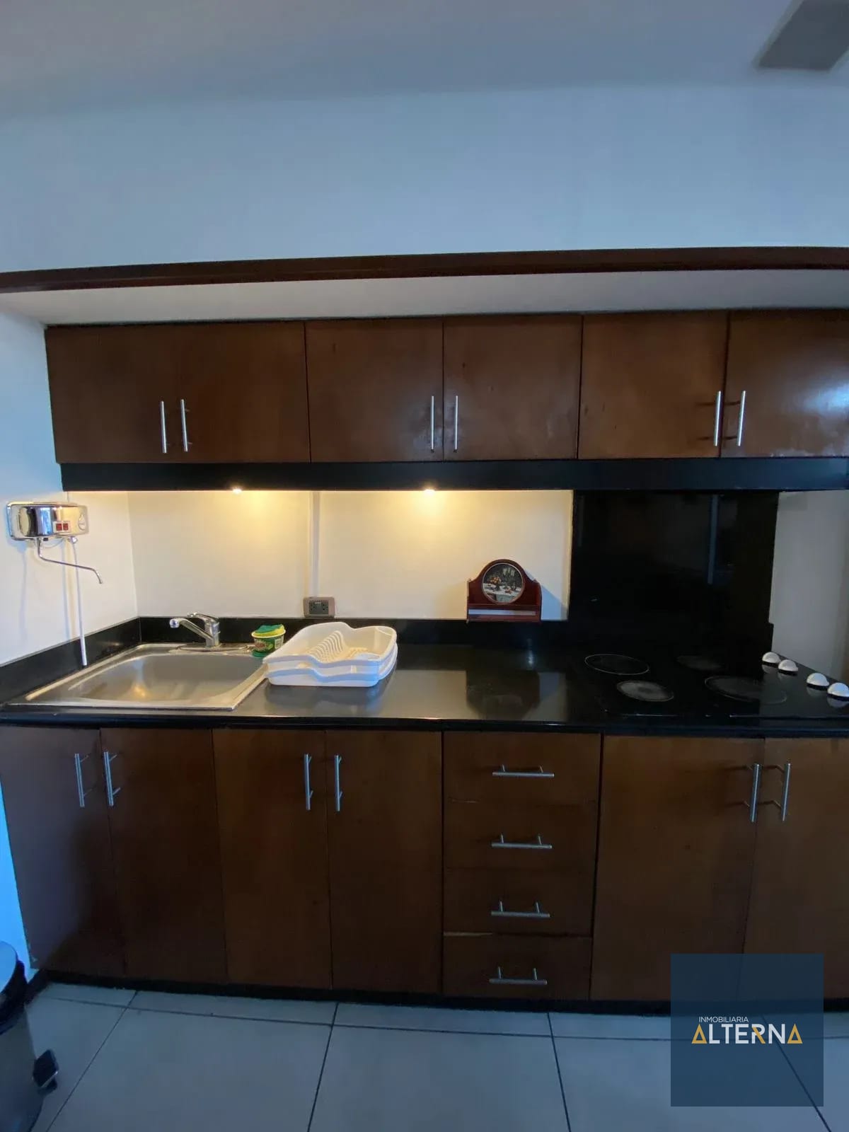 Apartamento Amueblado en Renta Zona 13 — Apartamento en Alquiler en Zona 13, Guatemala, Ciudad — foto 5 de 14