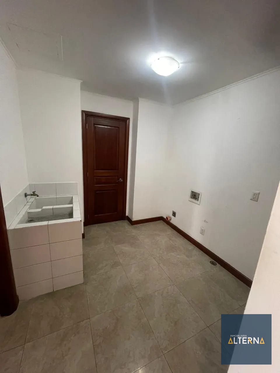 Apartamento en Renta en Zona 14 Tadeus — Apartamento en Venta en Zona 14, Guatemala, Ciudad — foto 9 de 13