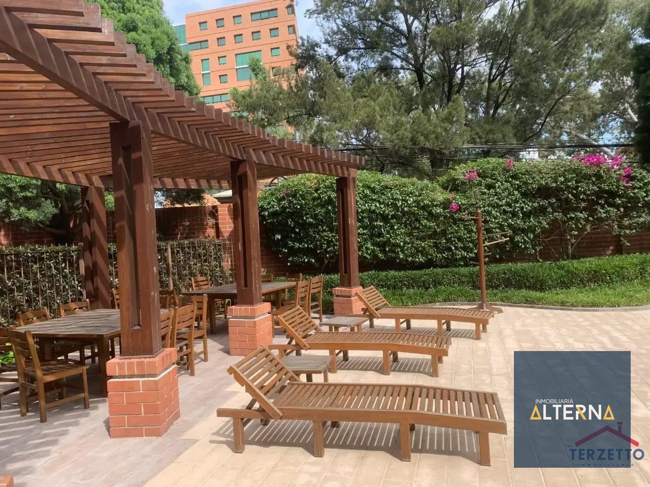 Apartamento en Renta en Zona 14 Tadeus — Apartamento en Venta en Zona 14, Guatemala, Ciudad — foto 2 de 13