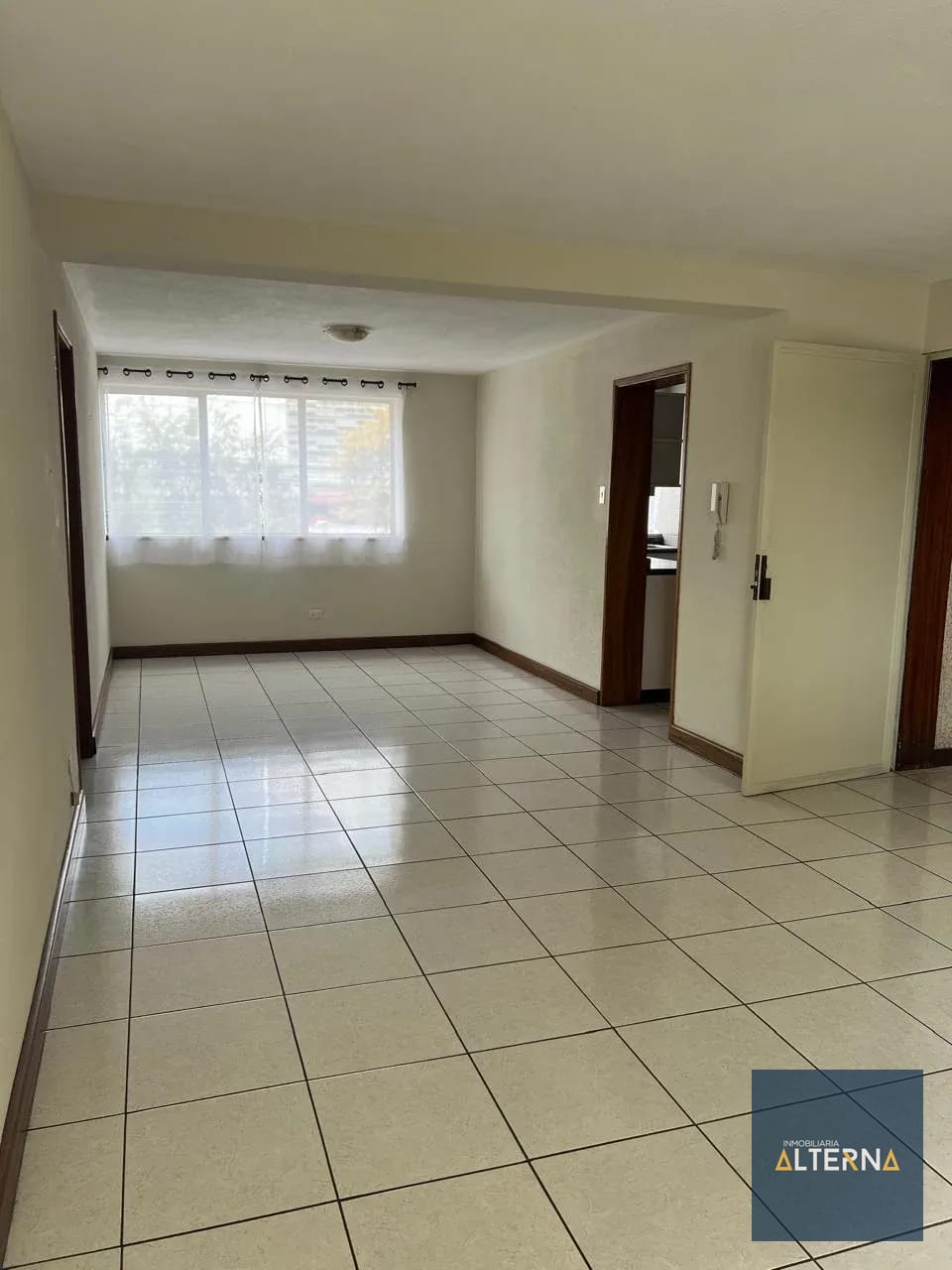 Apartamento en Renta Zona 9 — Apartamento en Alquiler en Zona 9, Guatemala, Ciudad — foto 7 de 12