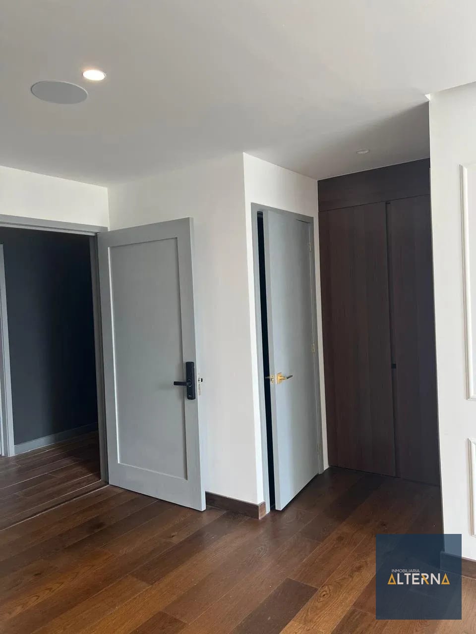 Apartamento en renta en el mejor sector de zona 10 — Apartamento en Alquiler en Zona 10, Guatemala, Ciudad — foto 6 de 12