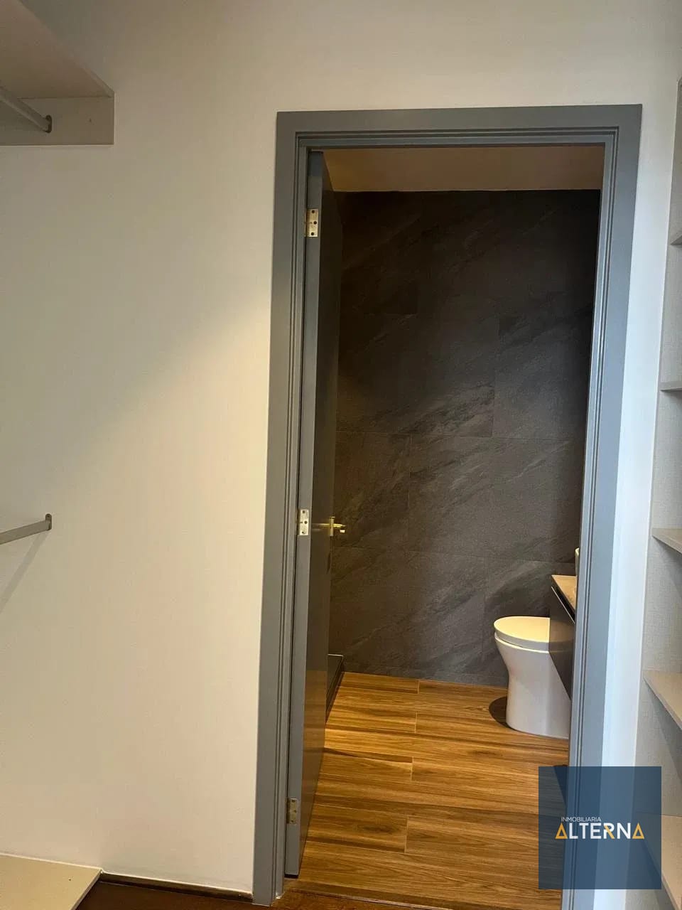 Apartamento en renta en el mejor sector de zona 10 — Apartamento en Alquiler en Zona 10, Guatemala, Ciudad — foto 8 de 12