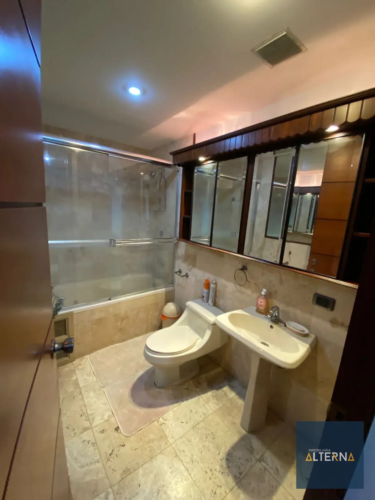 Apartamento Amueblado en Renta en Zona 13 — Apartamento en Alquiler en Zona 13, Guatemala, Ciudad — foto 4 de 12