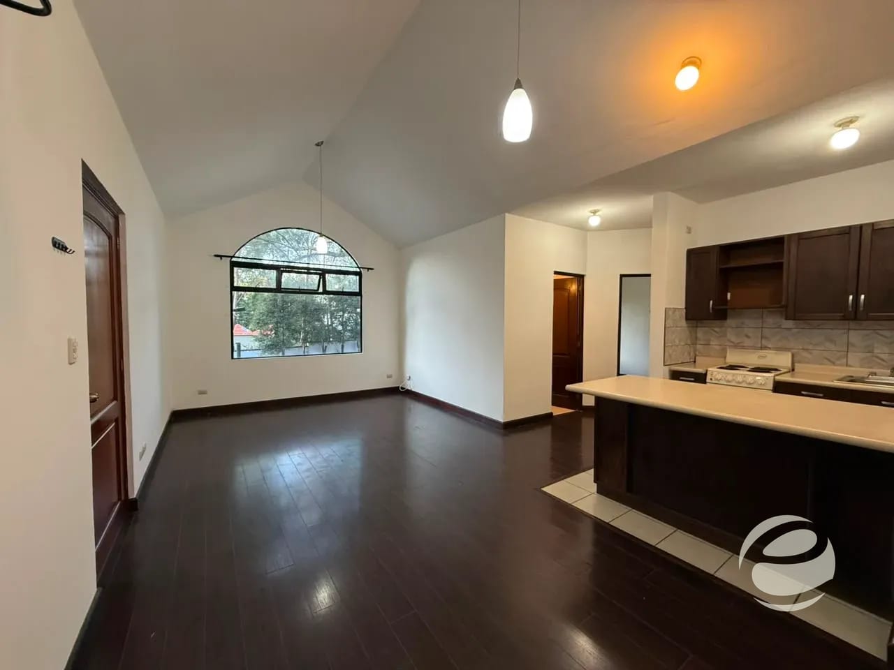 Apartamento en Renta | Villa Tiepolo — Apartamento en Alquiler en Villa Tiepolo, Carretera a El Salvador, Guatemala, Ciudad — foto 1 de 8