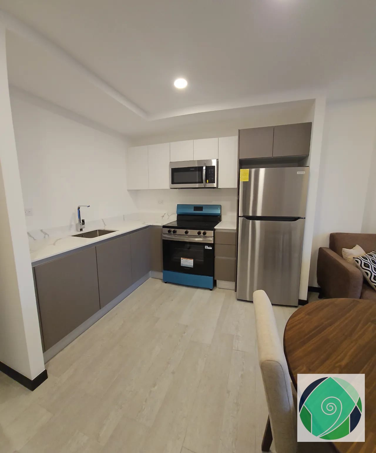 Apartamento amueblado en edificio de lujo en zona 13 — Apartamento en Alquiler en Verdú, Zona 13, Guatemala, Ciudad — foto 10 de 13