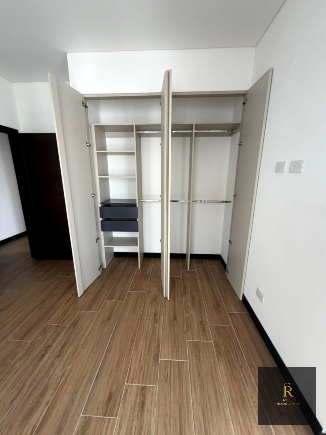 🏢 Apartamento en Alquiler — Edificio Lirios 3 de Cayala — Apartamento en Alquiler en Ciudad Cayalá, Zona 16, Guatemala, Ciudad — foto 10 de 17