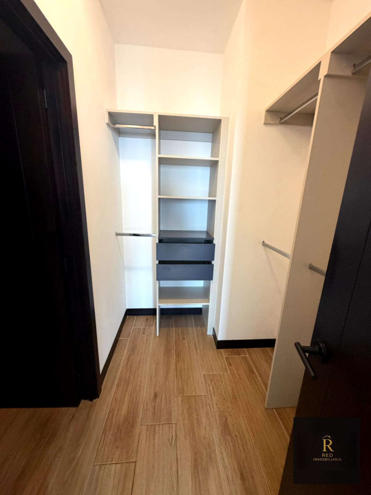 🏢 Apartamento en Alquiler — Edificio Lirios 3 de Cayala — Apartamento en Alquiler en Ciudad Cayalá, Zona 16, Guatemala, Ciudad — foto 11 de 17