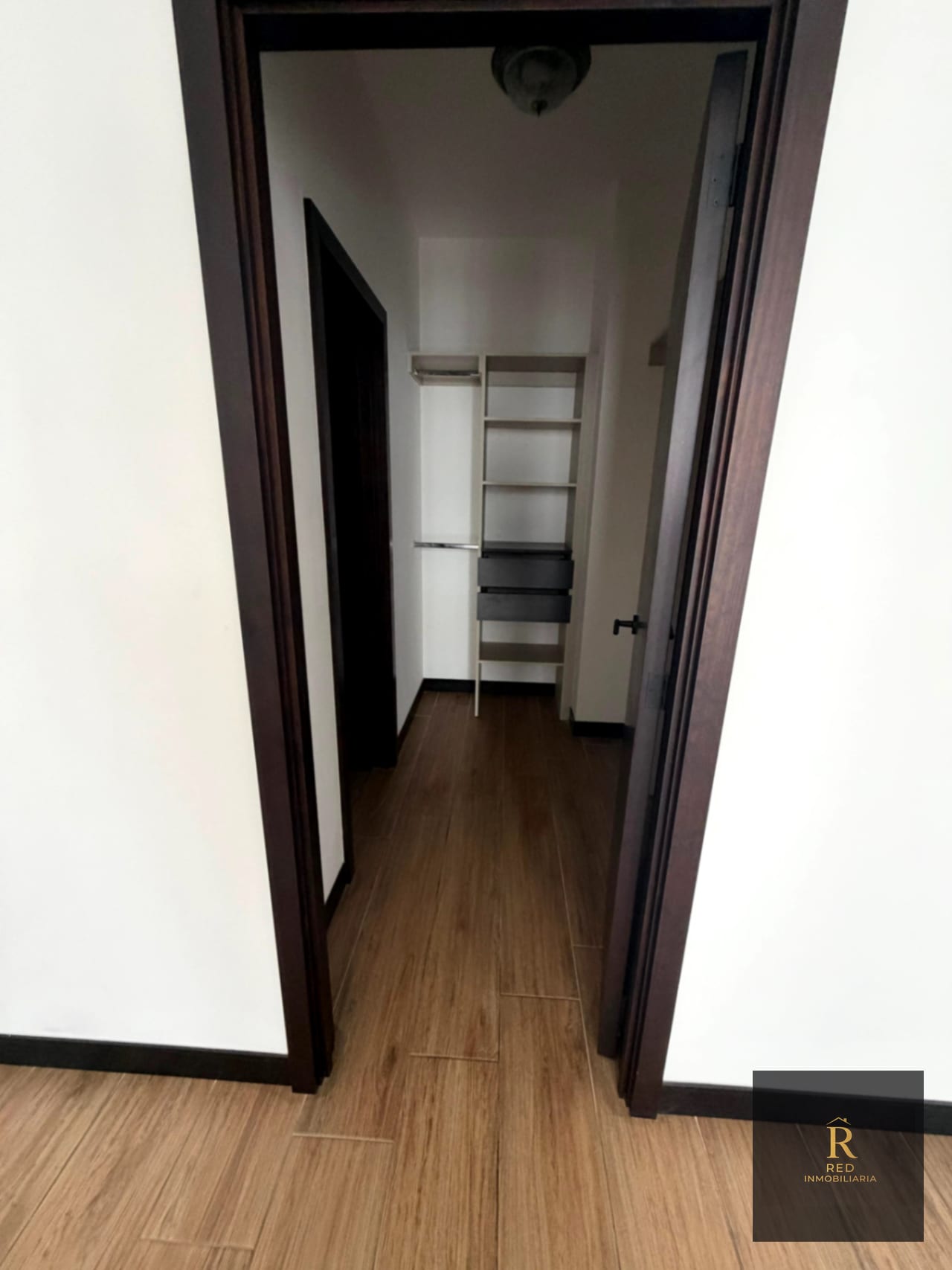🏢 Apartamento en Alquiler — Edificio Lirios 3 de Cayala — Apartamento en Alquiler en Ciudad Cayalá, Zona 16, Guatemala, Ciudad — foto 13 de 17