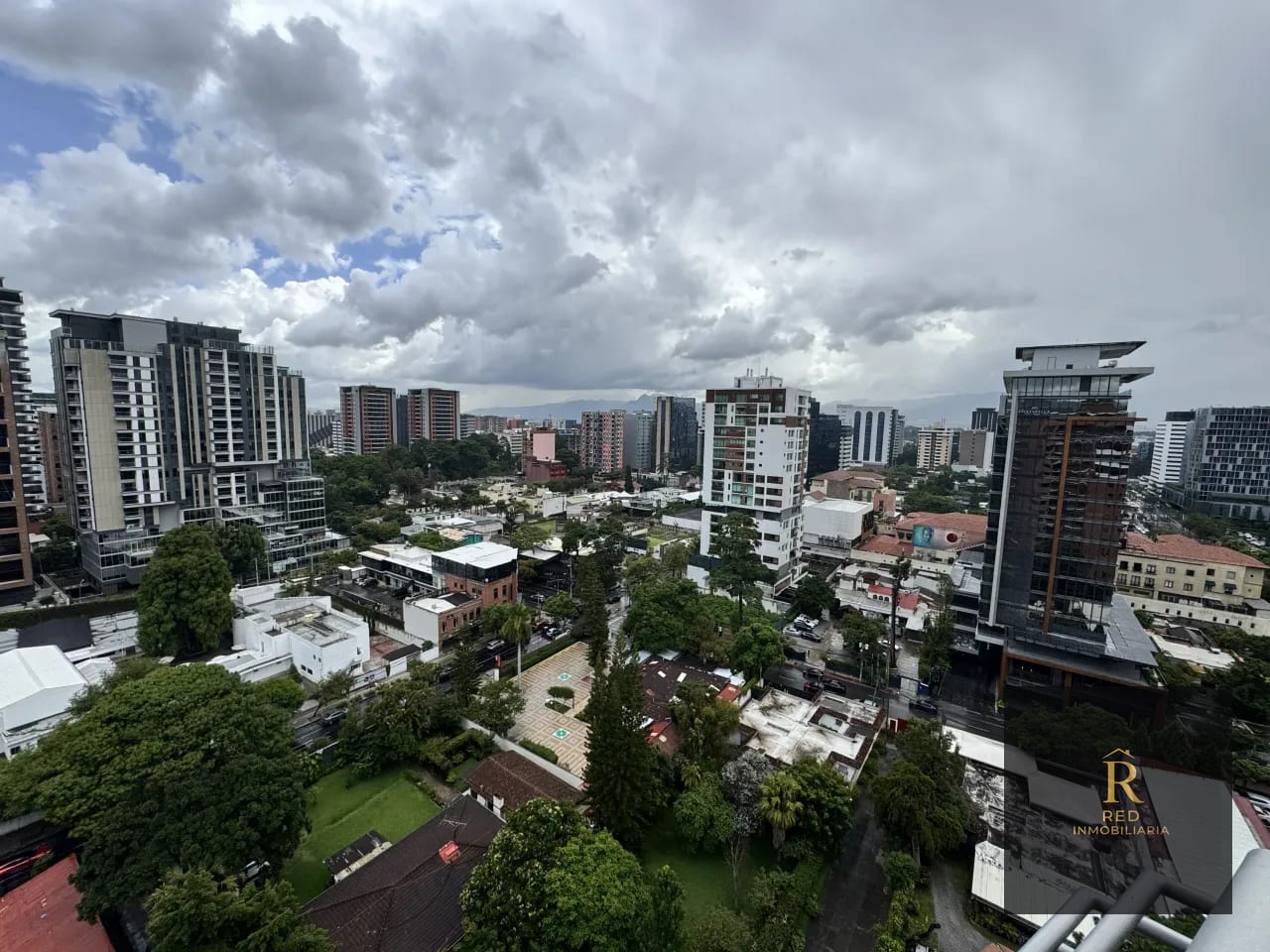 Venta Apartamento de Lujo, Edificio Santa María, Zona 10, Guatemala — Apartamento en Venta en Santa María, Zona 10, Guatemala, Ciudad — foto 2 de 15