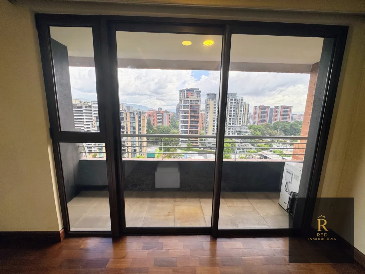 Venta Apartamento de Lujo, Edificio Santa María, Zona 10, Guatemala — Apartamento en Venta en Santa María, Zona 10, Guatemala, Ciudad — foto 6 de 15