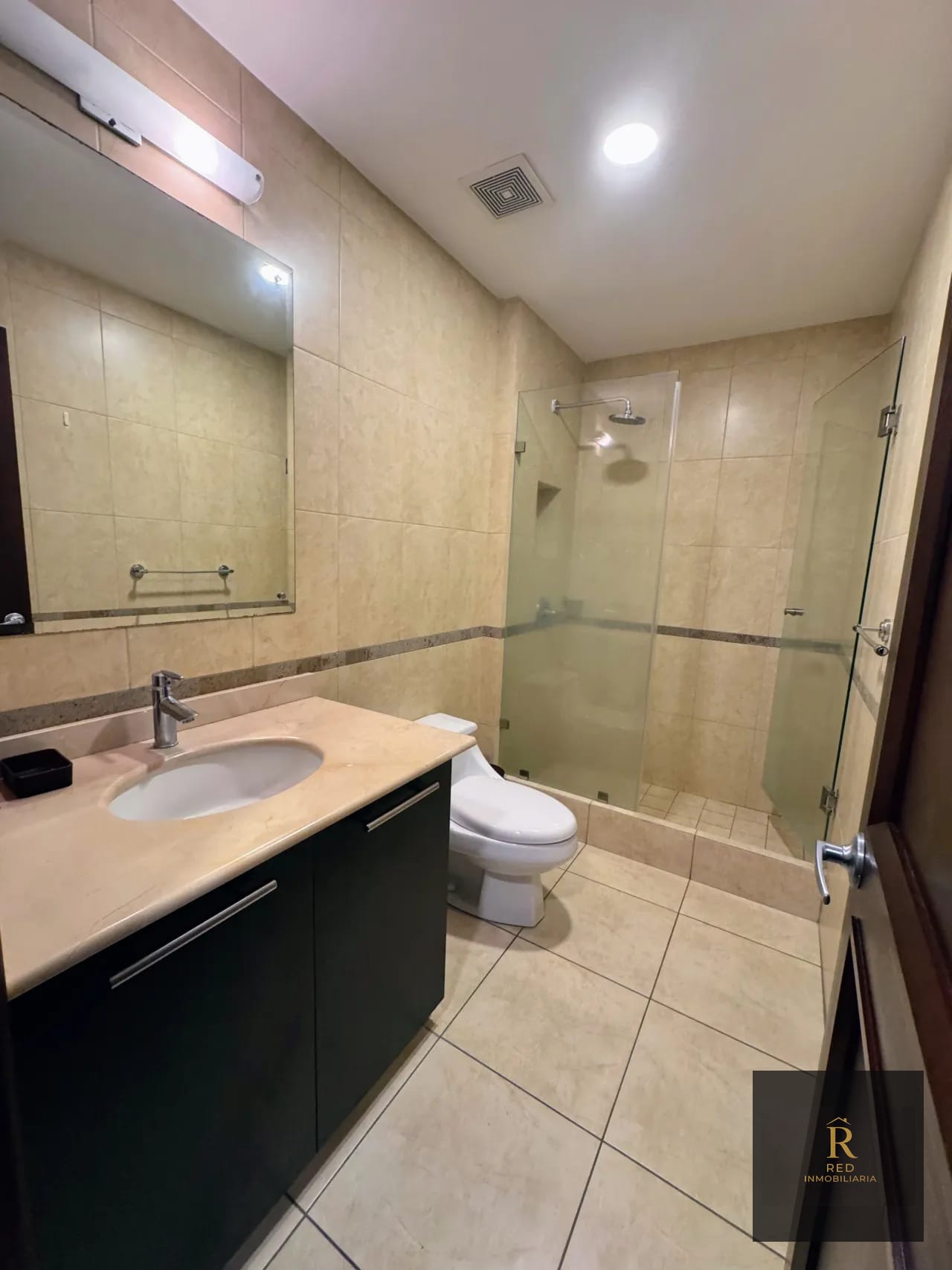 Venta Apartamento de Lujo, Edificio Santa María, Zona 10, Guatemala — Apartamento en Venta en Santa María, Zona 10, Guatemala, Ciudad — foto 14 de 15