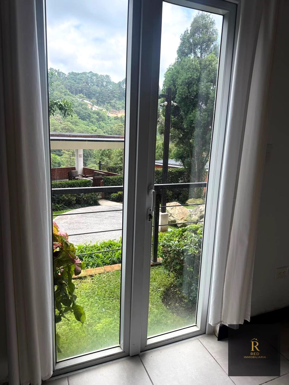 🏠 SE VENDE – Apartamento en Hexa Cañada 16, Zona 16 (camino al Pulte) — Apartamento en Venta en Zona 16, Guatemala, Ciudad — foto 6 de 14