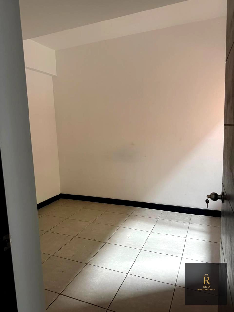 🏠 SE VENDE – Apartamento en Hexa Cañada 16, Zona 16 (camino al Pulte) — Apartamento en Venta en Zona 16, Guatemala, Ciudad — foto 5 de 14