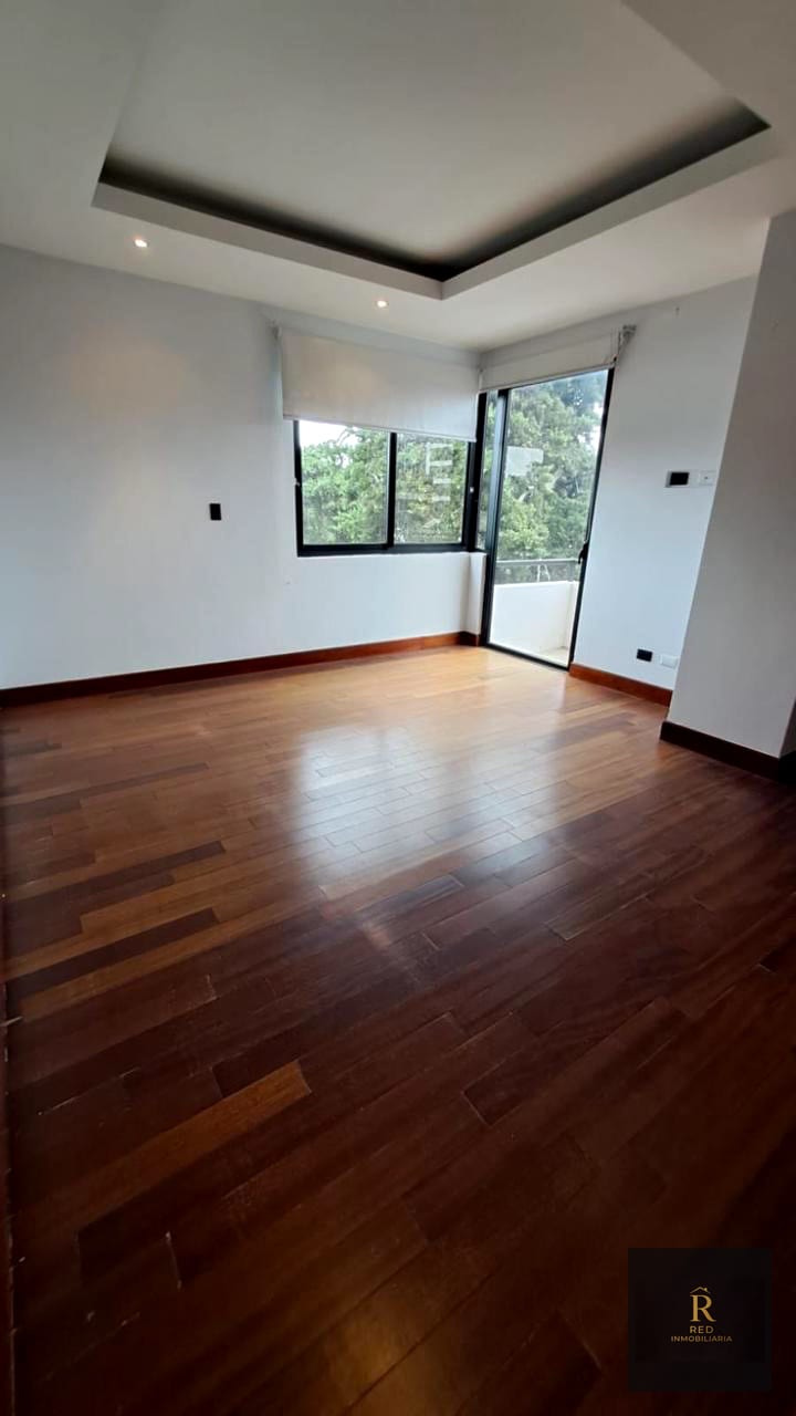 🏢 Renta de amplio apartamento — Edificio Oakland, Zona 10 — Apartamento en Alquiler en Zona 10, Guatemala, Ciudad — foto 3 de 17